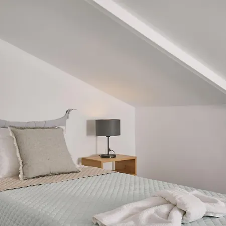 Sofita - Beachfront 2br With Sea View, By Tk Premium